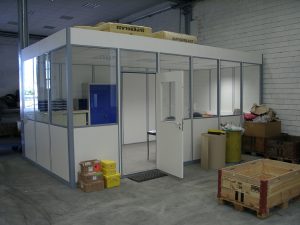 Fanair AG bietet auch alles im Bereich Werkstattbüros, Mehrzweckhäuser (Container), oder Pförtnerhäuser für Innen- und Aussenaufstellungen an.